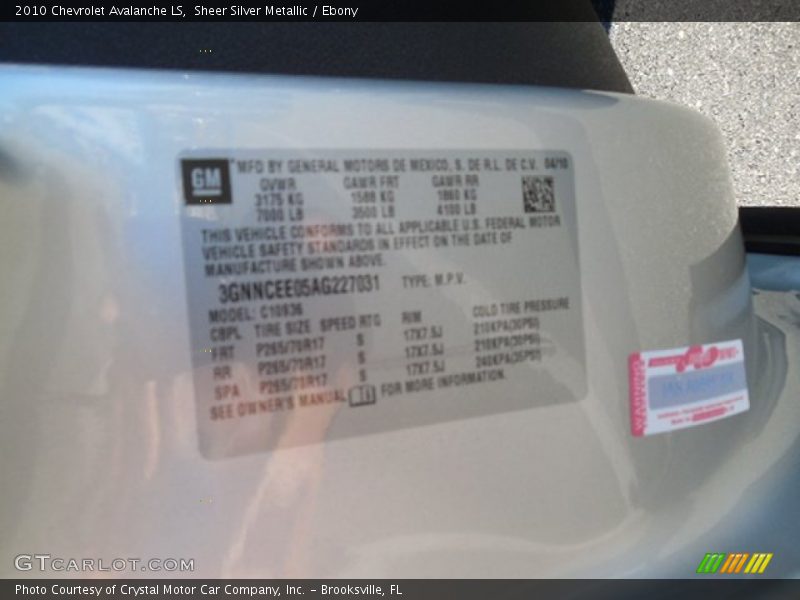 Sheer Silver Metallic / Ebony 2010 Chevrolet Avalanche LS