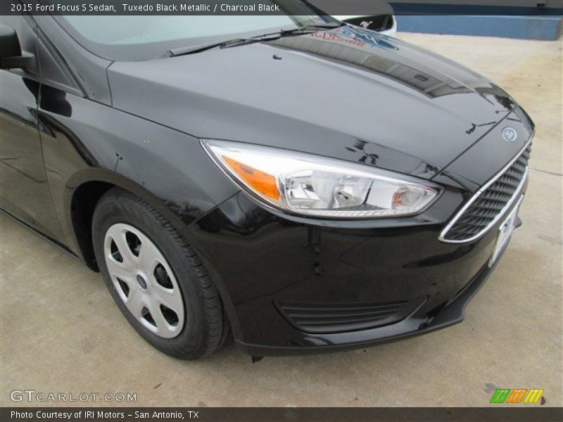 Tuxedo Black Metallic / Charcoal Black 2015 Ford Focus S Sedan