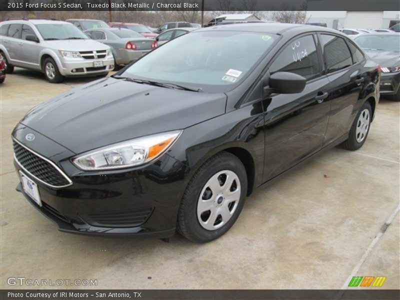 Tuxedo Black Metallic / Charcoal Black 2015 Ford Focus S Sedan