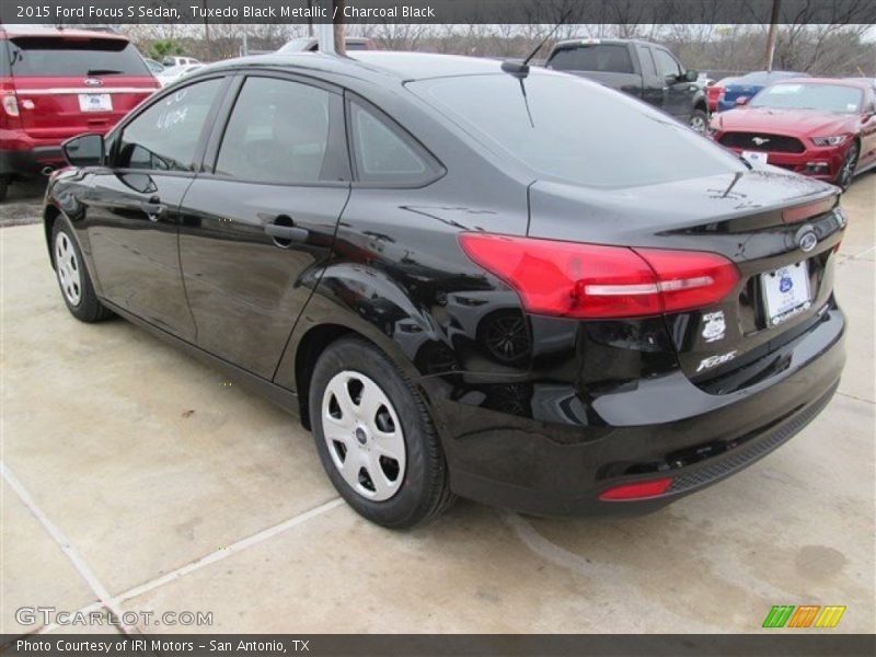 Tuxedo Black Metallic / Charcoal Black 2015 Ford Focus S Sedan