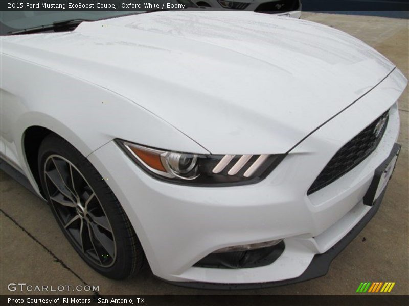 Oxford White / Ebony 2015 Ford Mustang EcoBoost Coupe