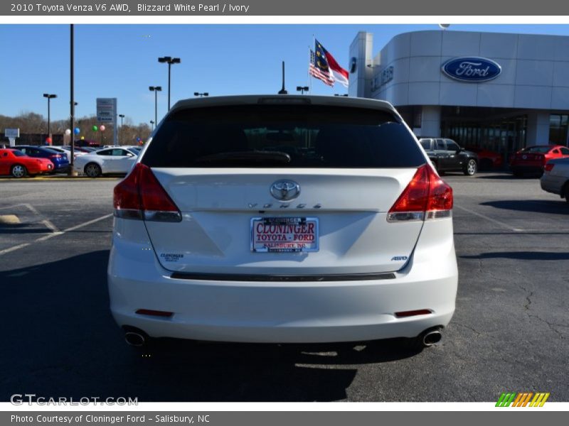 Blizzard White Pearl / Ivory 2010 Toyota Venza V6 AWD