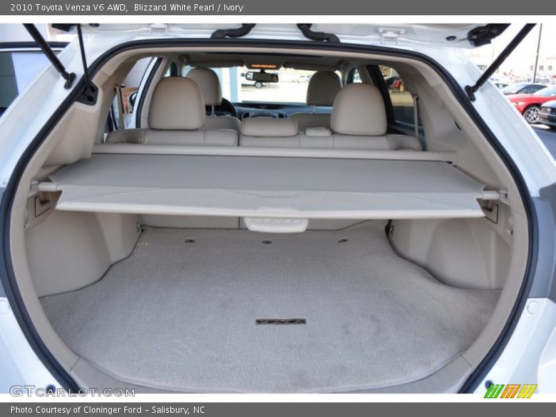 Blizzard White Pearl / Ivory 2010 Toyota Venza V6 AWD