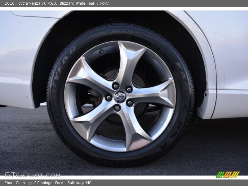 Blizzard White Pearl / Ivory 2010 Toyota Venza V6 AWD