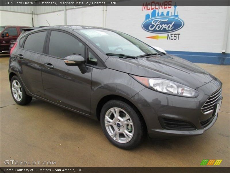 Magnetic Metallic / Charcoal Black 2015 Ford Fiesta SE Hatchback