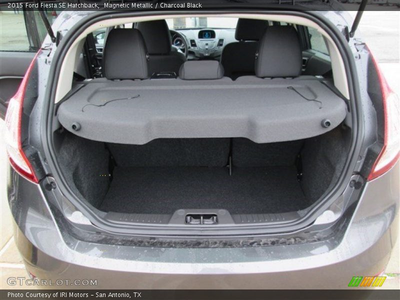 Magnetic Metallic / Charcoal Black 2015 Ford Fiesta SE Hatchback
