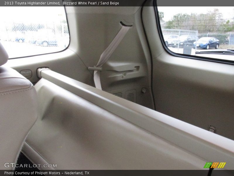 Blizzard White Pearl / Sand Beige 2013 Toyota Highlander Limited