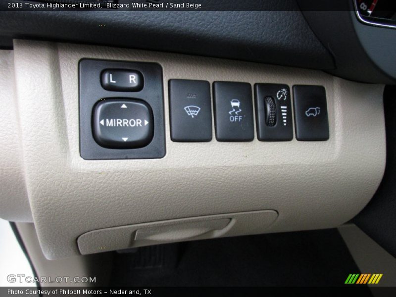 Blizzard White Pearl / Sand Beige 2013 Toyota Highlander Limited