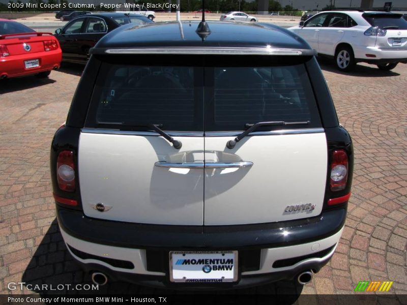 Pepper White / Black/Grey 2009 Mini Cooper S Clubman