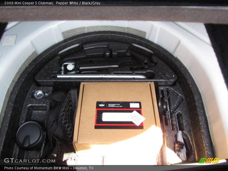 Pepper White / Black/Grey 2009 Mini Cooper S Clubman