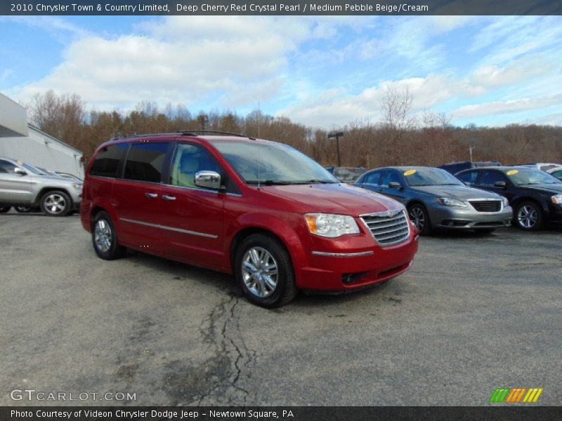 Front 3/4 View of 2010 Town & Country Limited