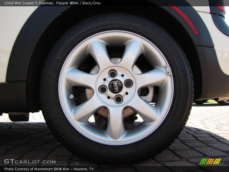 Pepper White / Black/Grey 2009 Mini Cooper S Clubman