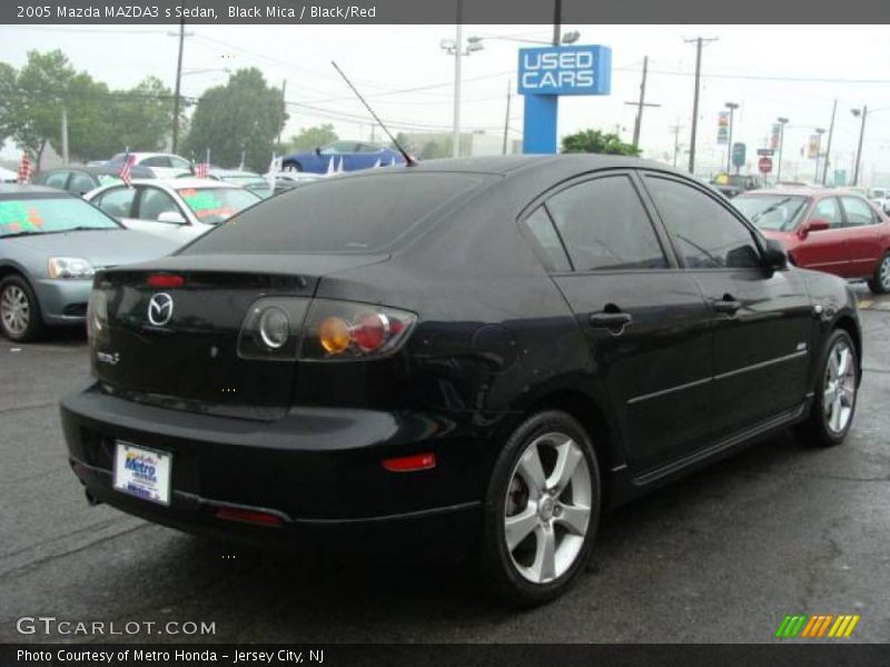 Black Mica / Black/Red 2005 Mazda MAZDA3 s Sedan