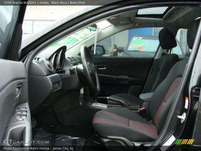 Black Mica / Black/Red 2005 Mazda MAZDA3 s Sedan