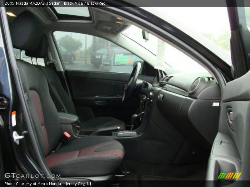 Black Mica / Black/Red 2005 Mazda MAZDA3 s Sedan