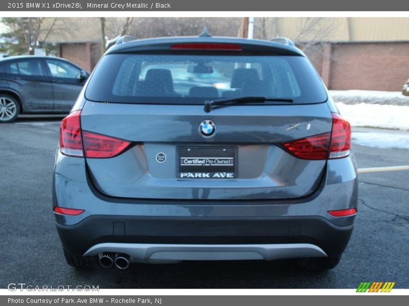 Mineral Grey Metallic / Black 2015 BMW X1 xDrive28i