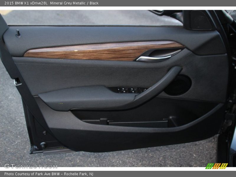Mineral Grey Metallic / Black 2015 BMW X1 xDrive28i