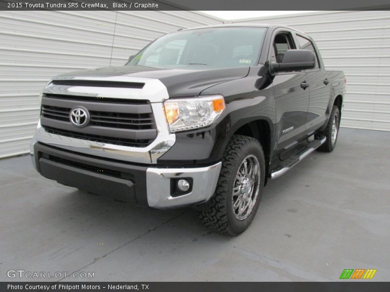 Front 3/4 View of 2015 Tundra SR5 CrewMax