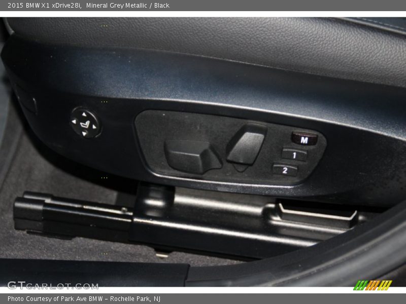 Mineral Grey Metallic / Black 2015 BMW X1 xDrive28i