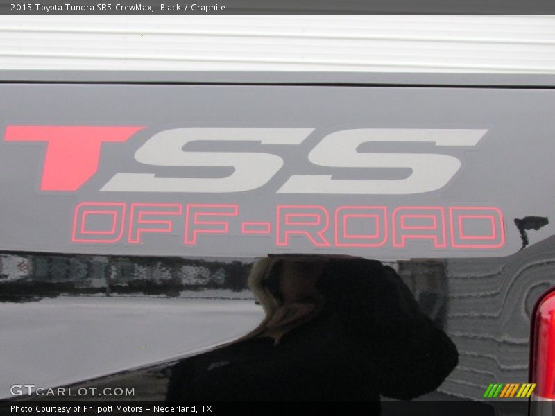 Black / Graphite 2015 Toyota Tundra SR5 CrewMax