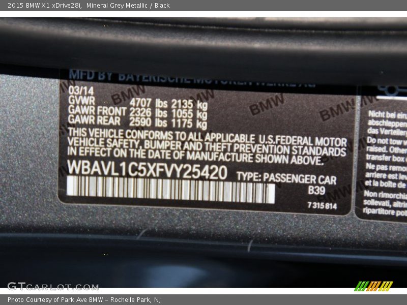 Mineral Grey Metallic / Black 2015 BMW X1 xDrive28i