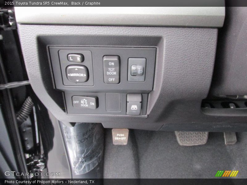Black / Graphite 2015 Toyota Tundra SR5 CrewMax
