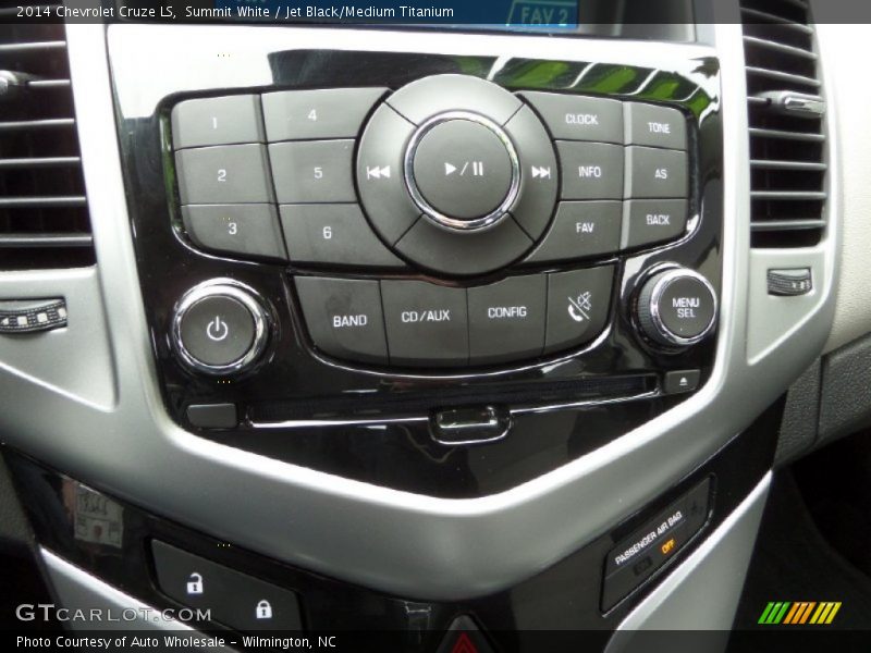 Summit White / Jet Black/Medium Titanium 2014 Chevrolet Cruze LS