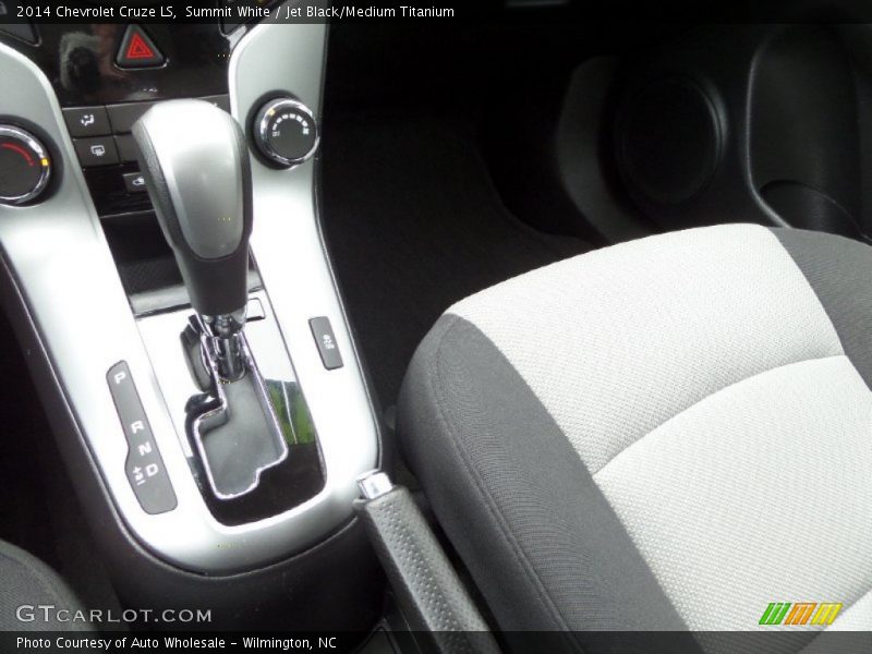 Summit White / Jet Black/Medium Titanium 2014 Chevrolet Cruze LS