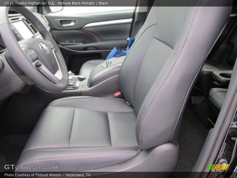 Attitude Black Metallic / Black 2015 Toyota Highlander XLE