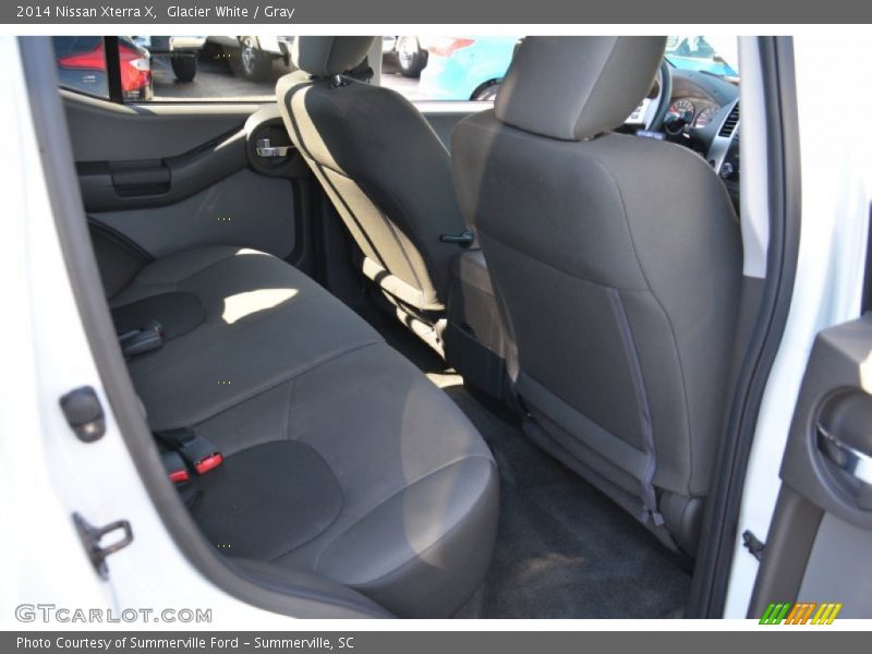 Glacier White / Gray 2014 Nissan Xterra X
