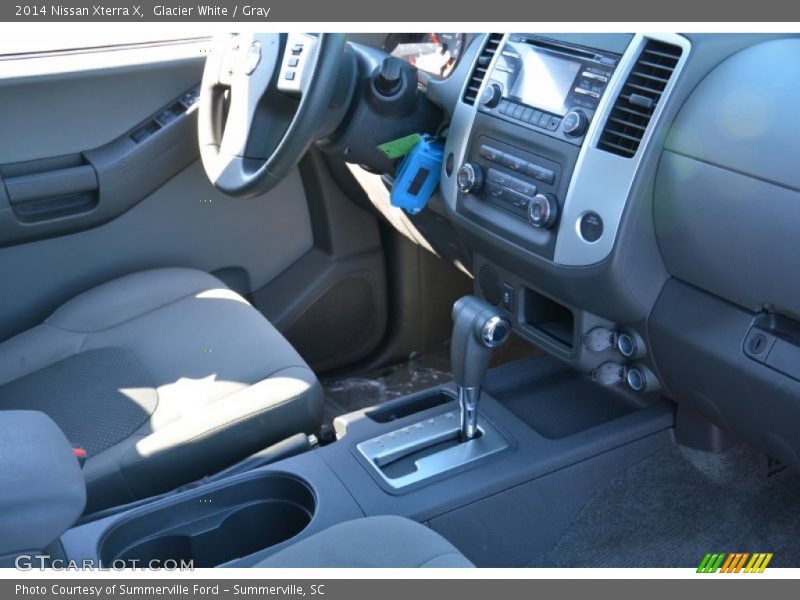 Glacier White / Gray 2014 Nissan Xterra X