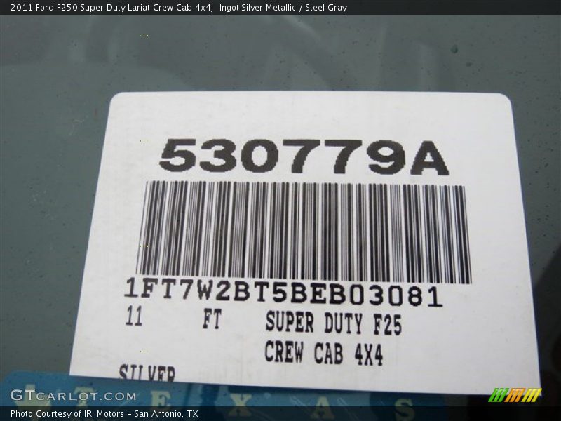 Ingot Silver Metallic / Steel Gray 2011 Ford F250 Super Duty Lariat Crew Cab 4x4