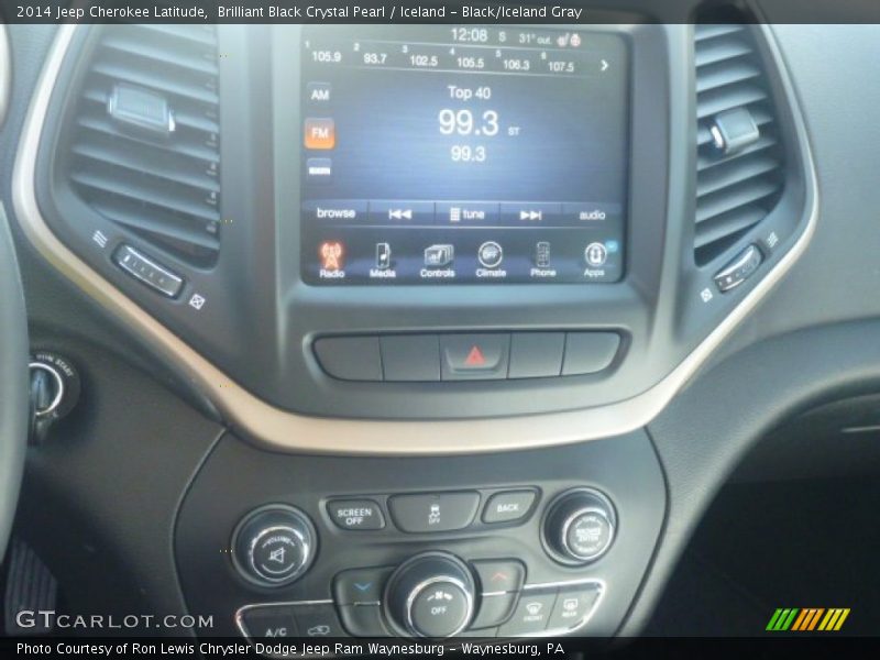 Brilliant Black Crystal Pearl / Iceland - Black/Iceland Gray 2014 Jeep Cherokee Latitude
