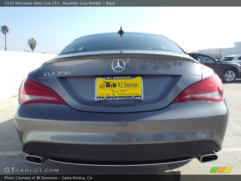 Mountain Grey Metallic / Black 2015 Mercedes-Benz CLA 250