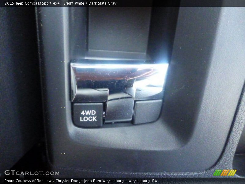 Bright White / Dark Slate Gray 2015 Jeep Compass Sport 4x4