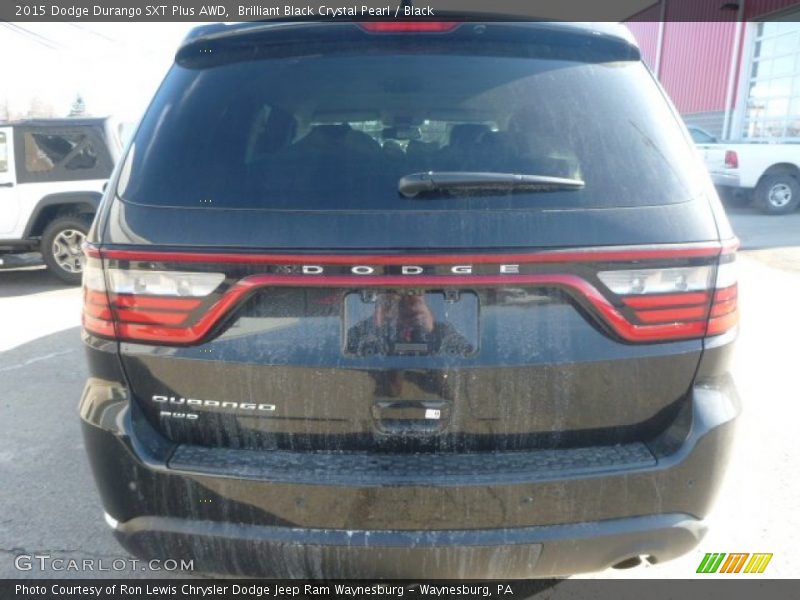 Brilliant Black Crystal Pearl / Black 2015 Dodge Durango SXT Plus AWD
