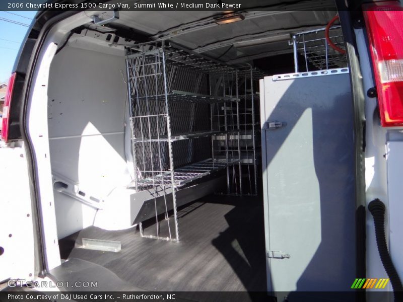Summit White / Medium Dark Pewter 2006 Chevrolet Express 1500 Cargo Van