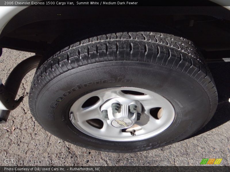 Summit White / Medium Dark Pewter 2006 Chevrolet Express 1500 Cargo Van