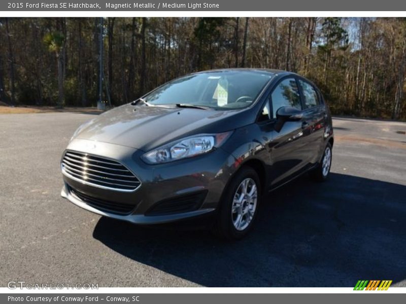 Magnetic Metallic / Medium Light Stone 2015 Ford Fiesta SE Hatchback