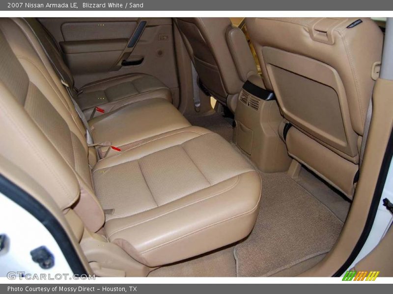 Blizzard White / Sand 2007 Nissan Armada LE