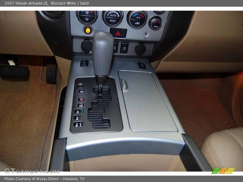 Blizzard White / Sand 2007 Nissan Armada LE