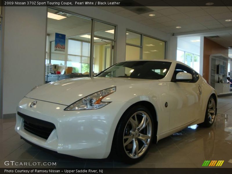 Pearl White / Black Leather 2009 Nissan 370Z Sport Touring Coupe