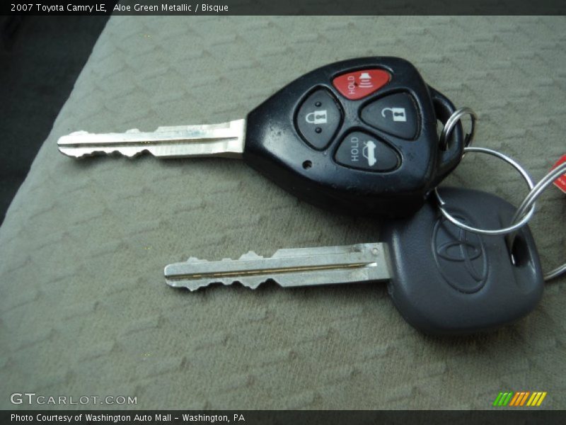 Aloe Green Metallic / Bisque 2007 Toyota Camry LE