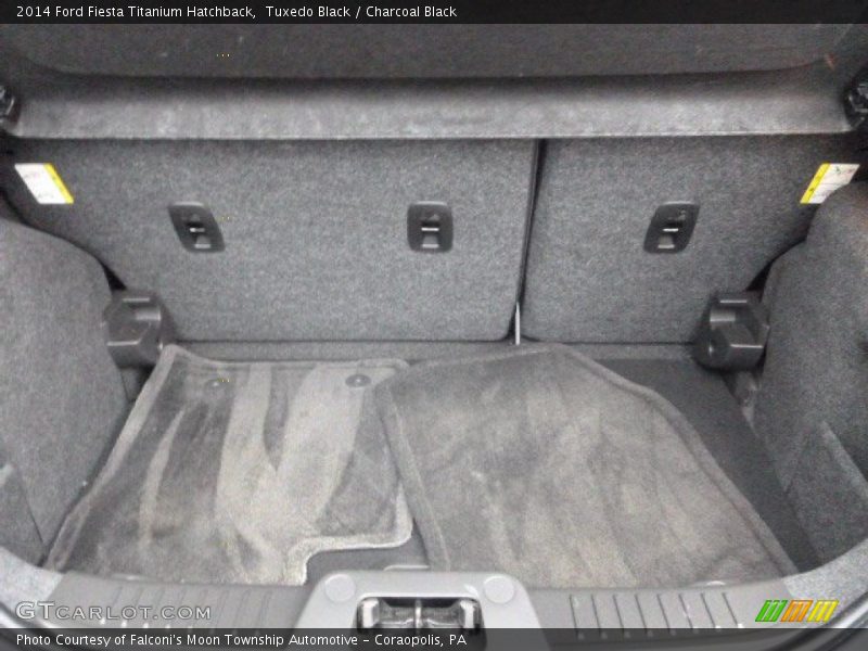  2014 Fiesta Titanium Hatchback Trunk