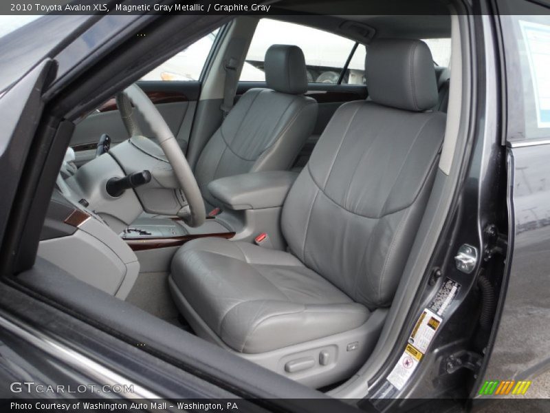Magnetic Gray Metallic / Graphite Gray 2010 Toyota Avalon XLS