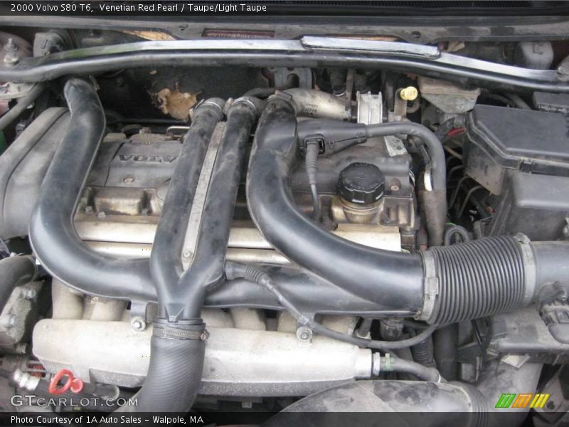 Venetian Red Pearl / Taupe/Light Taupe 2000 Volvo S80 T6