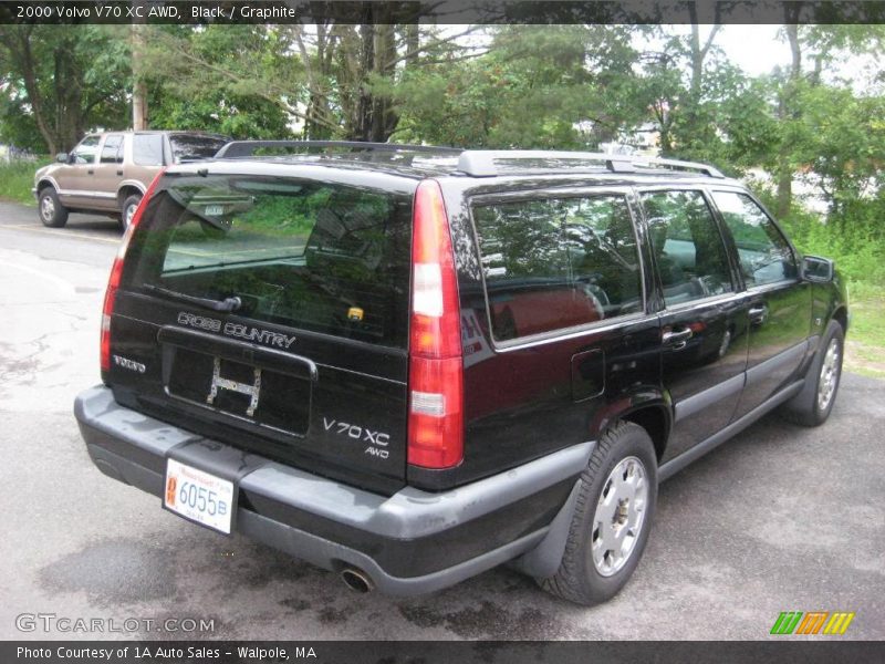 Black / Graphite 2000 Volvo V70 XC AWD