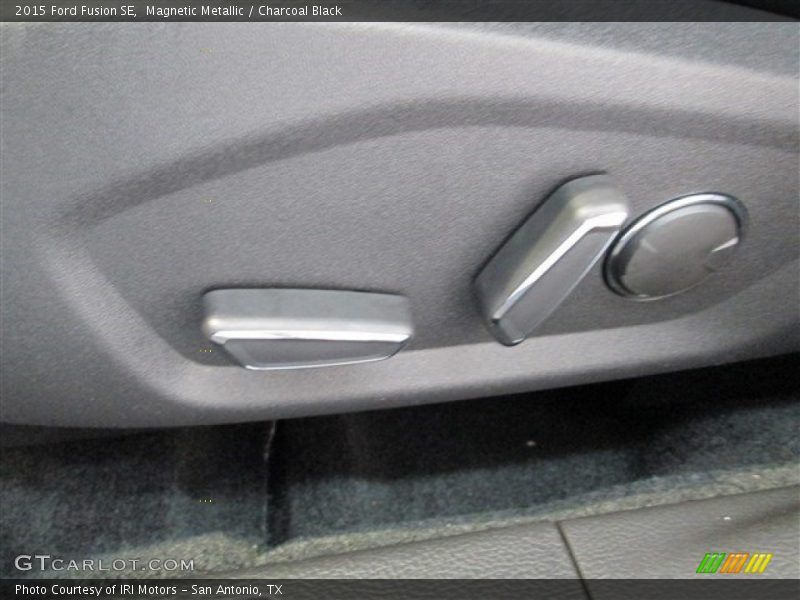 Magnetic Metallic / Charcoal Black 2015 Ford Fusion SE