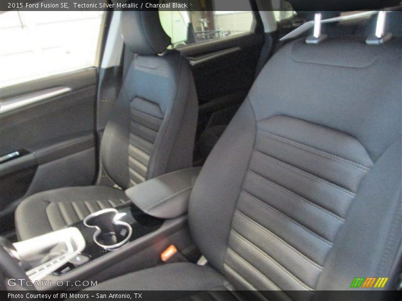 Tectonic Silver Metallic / Charcoal Black 2015 Ford Fusion SE
