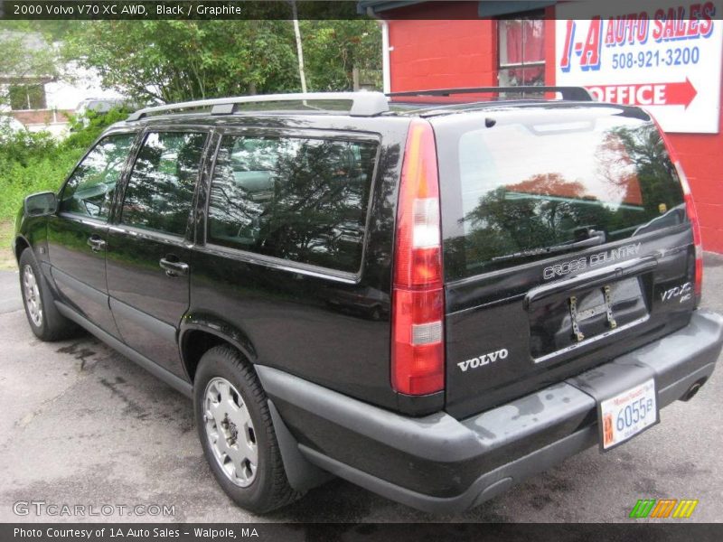 Black / Graphite 2000 Volvo V70 XC AWD